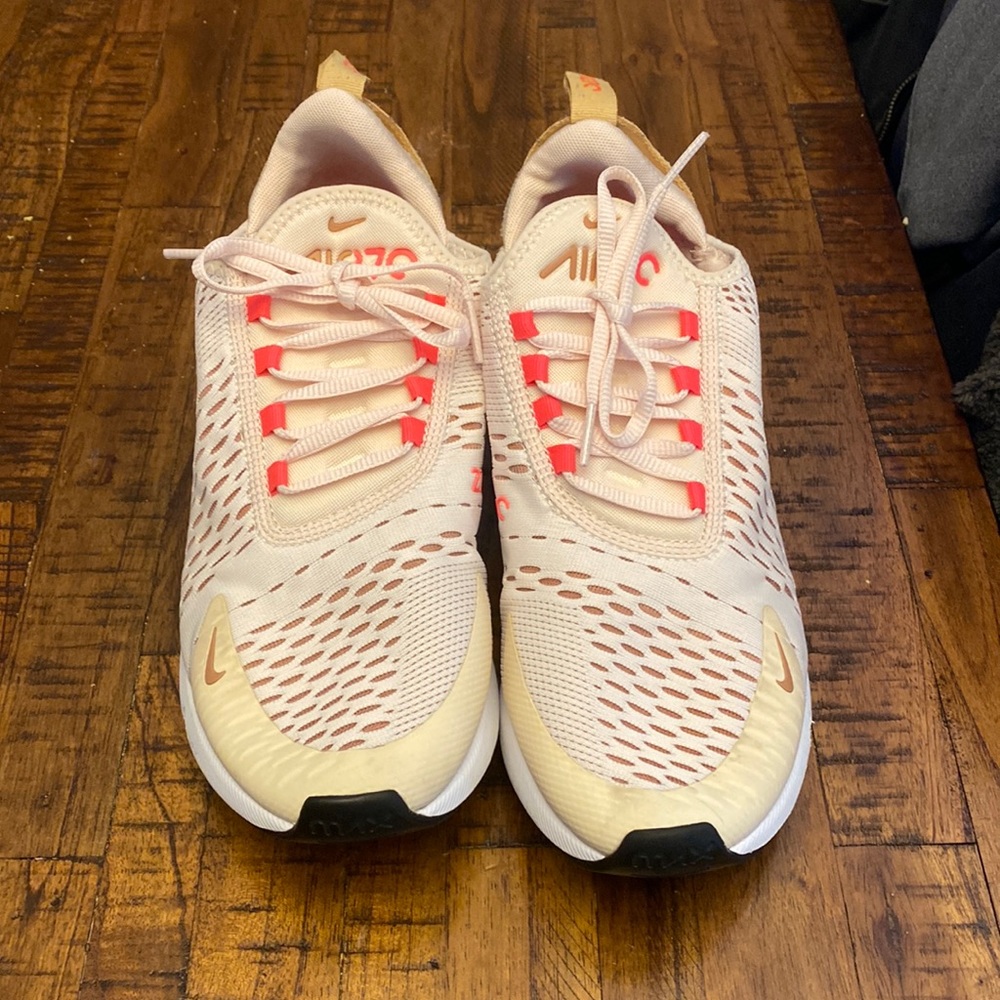 Nike Air Max 270 Guava Ice (Women’s 9)